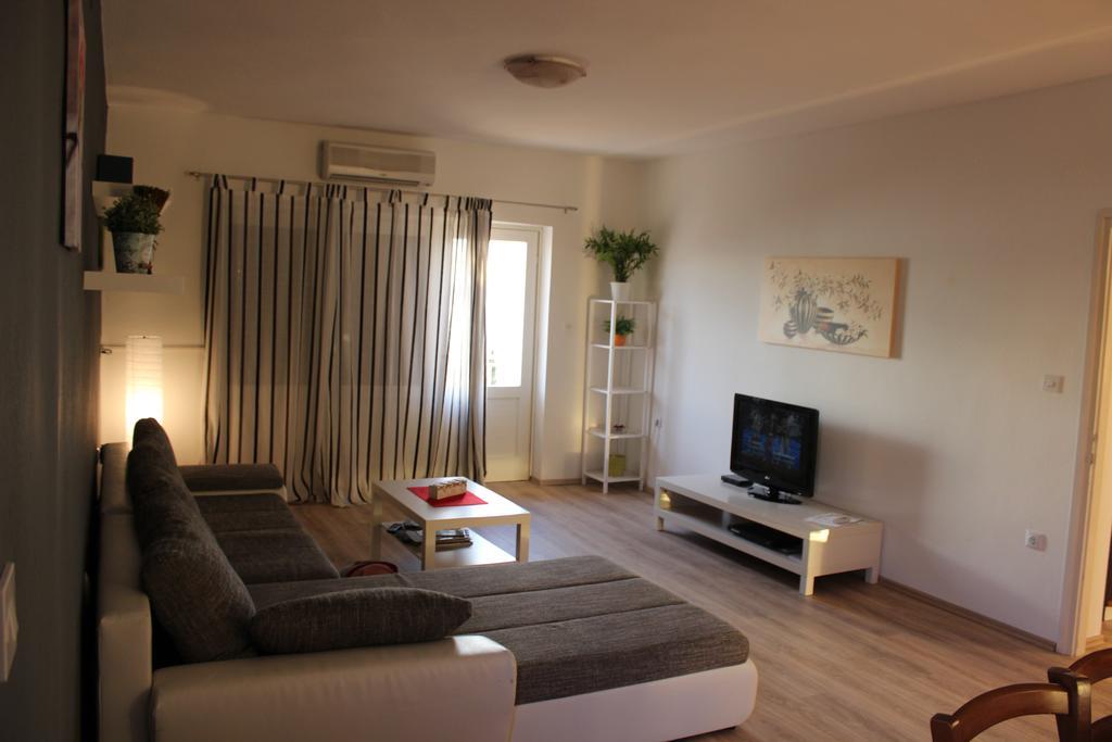 Sea View Nona Apartment Цриквеница Экстерьер фото