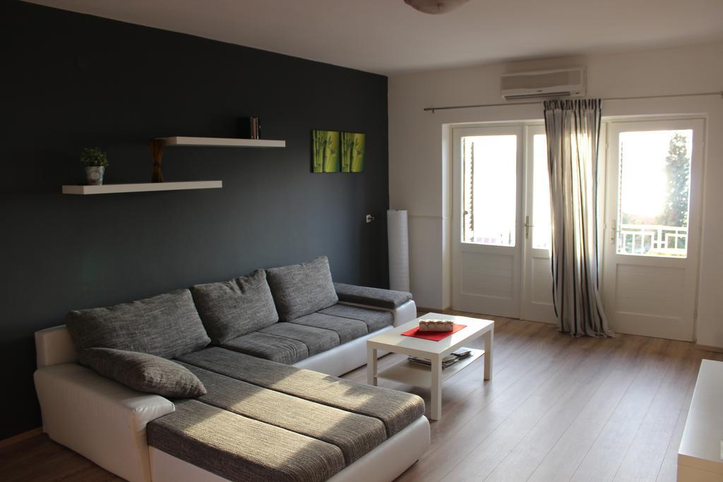 Sea View Nona Apartment Цриквеница Экстерьер фото