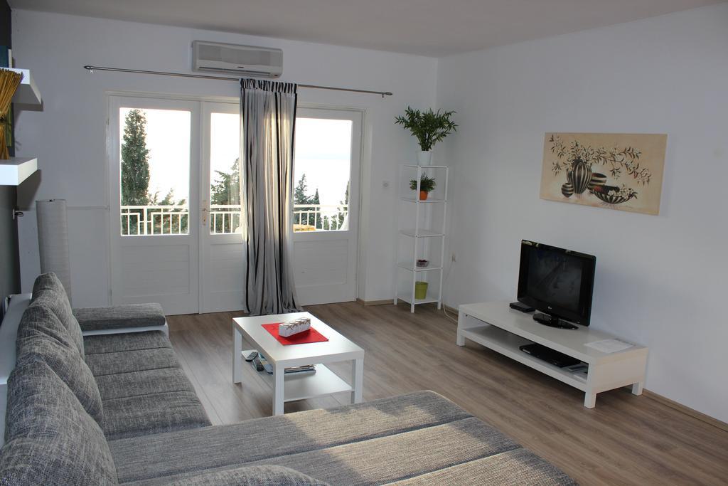 Sea View Nona Apartment Цриквеница Экстерьер фото